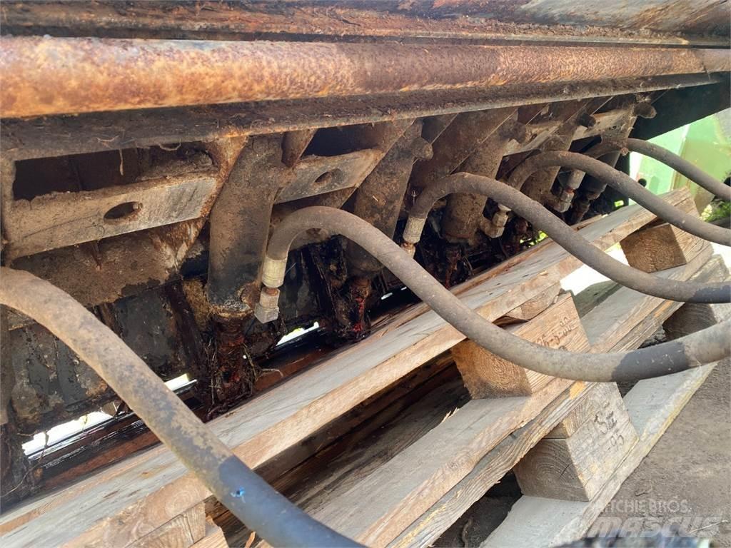 Hesston 4860 Skurtresker tilbehør