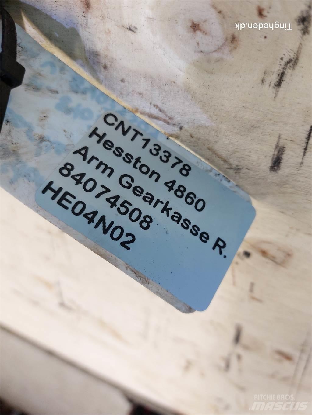 Hesston 4860 Girkasse