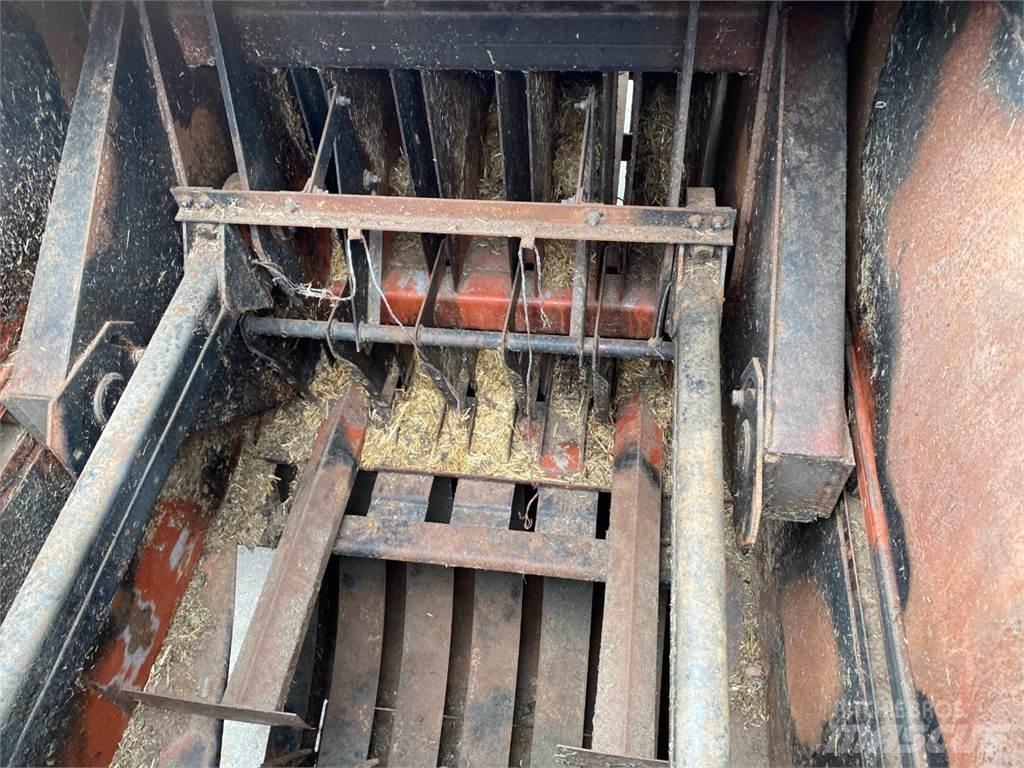 Hesston 4900 Firkantpresser