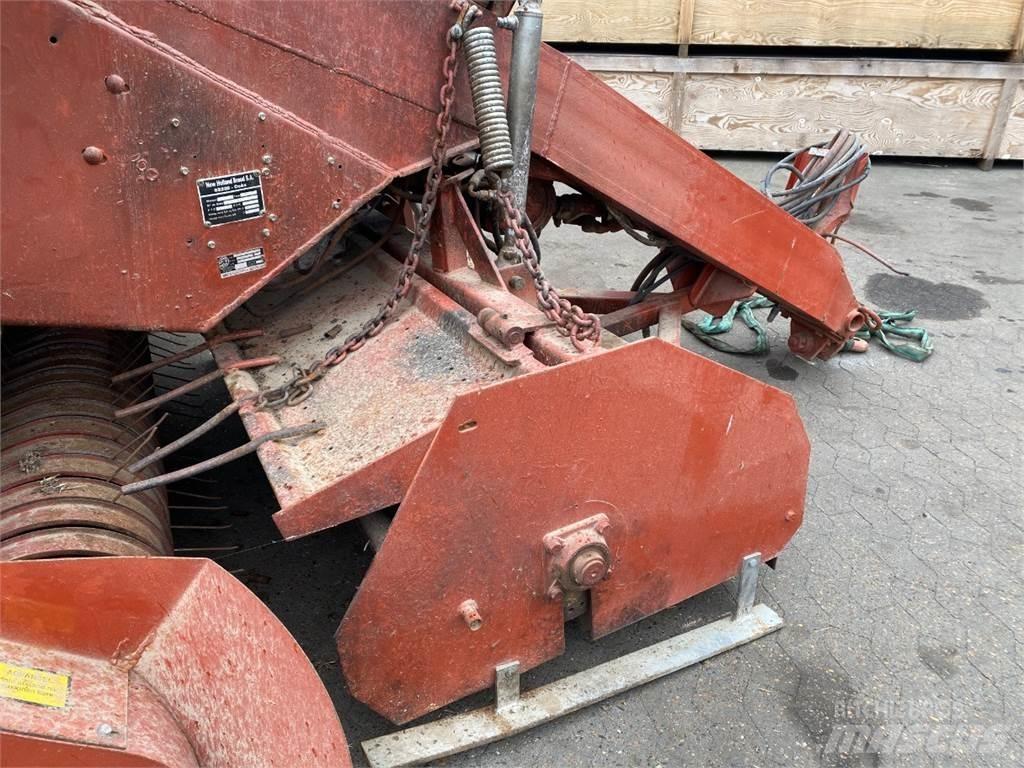 Hesston 4900 Firkantpresser