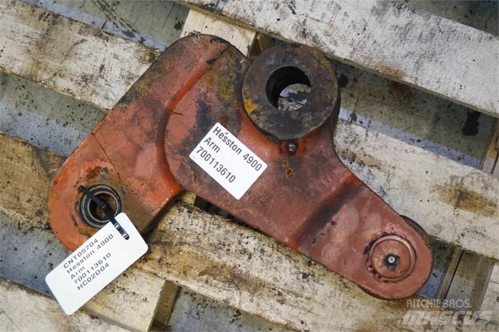 Hesston 4900 Balleklemme