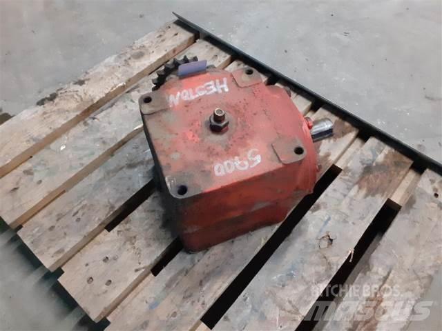 Hesston 5700 Girkasse