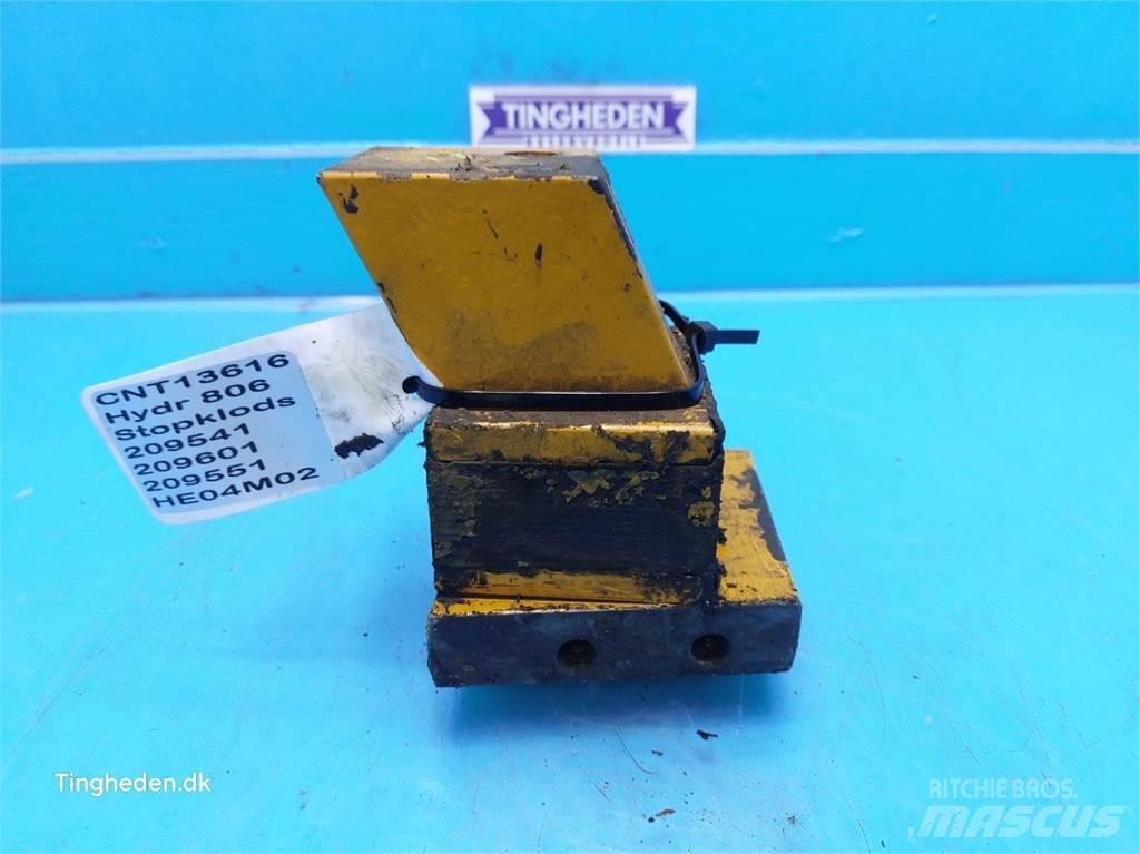 Hydrema 806 Bommer og stikker