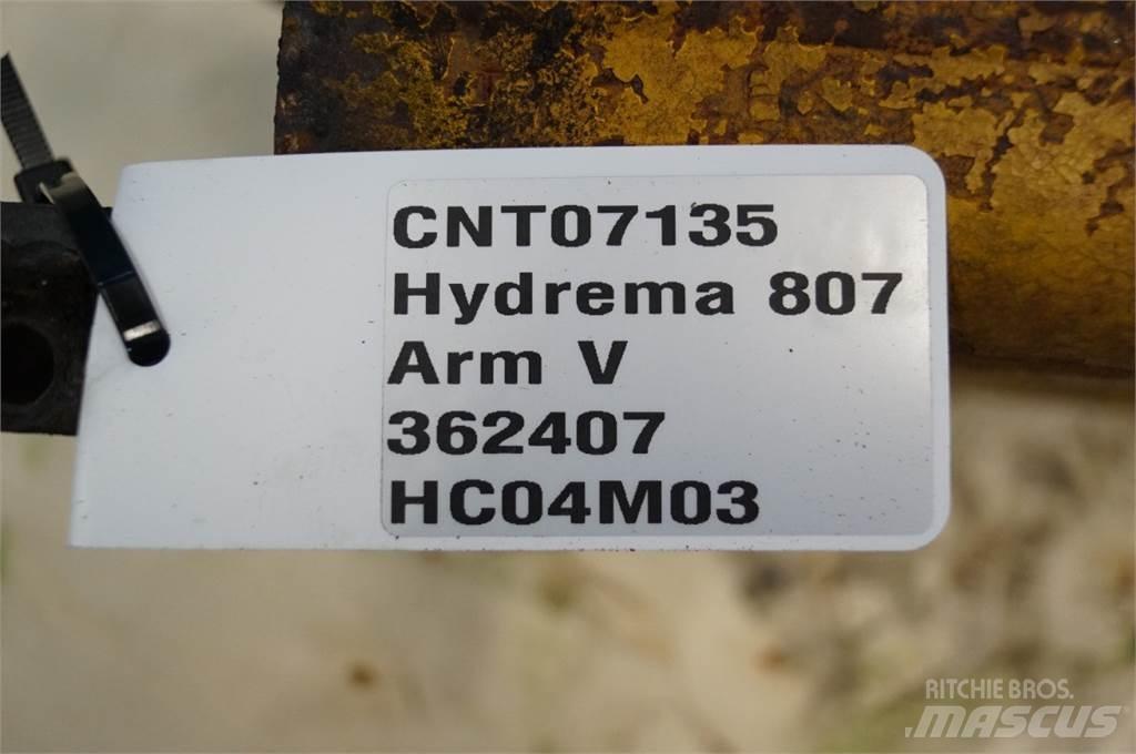 Hydrema 807 Bommer og stikker