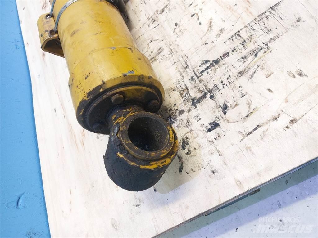 Hydrema 906 Bommer og stikker
