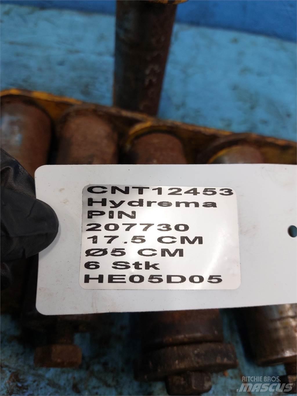 Hydrema 906 Bommer og stikker