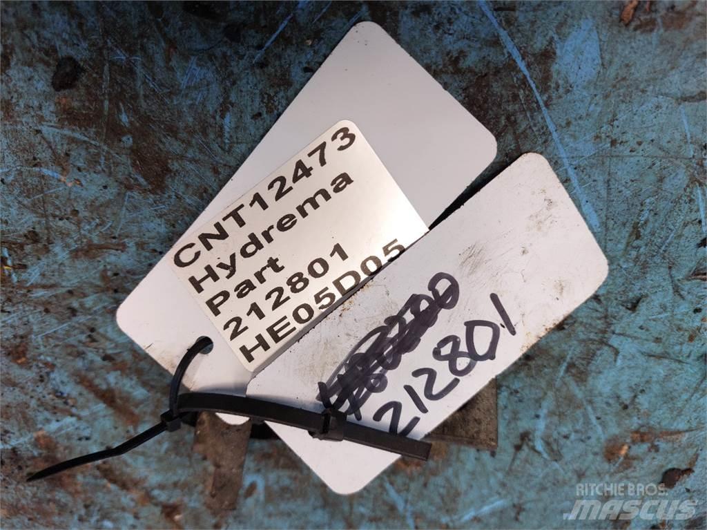 Hydrema 906 Bommer og stikker