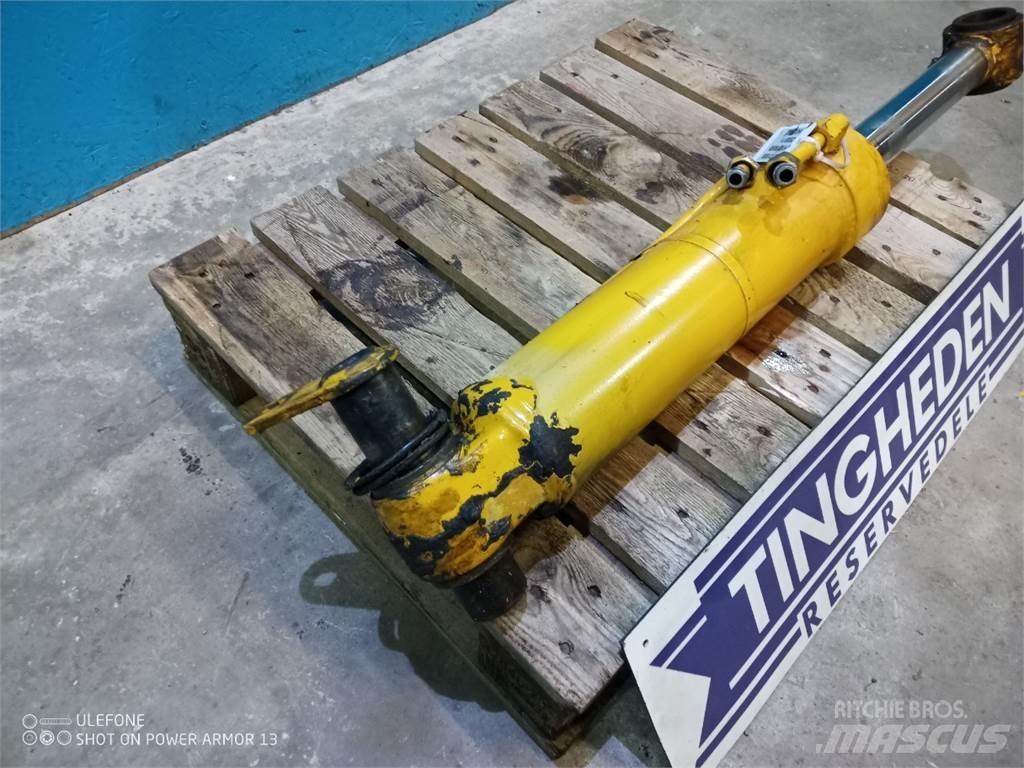 Hydrema 906B Bommer og stikker