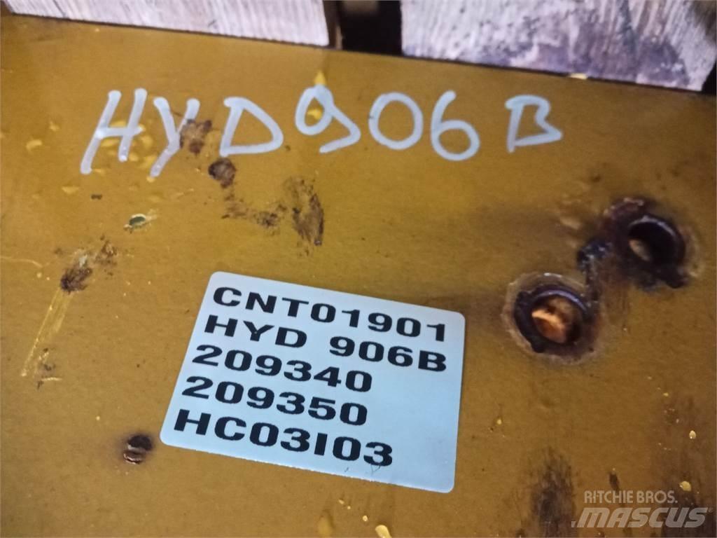 Hydrema 906B Bommer og stikker