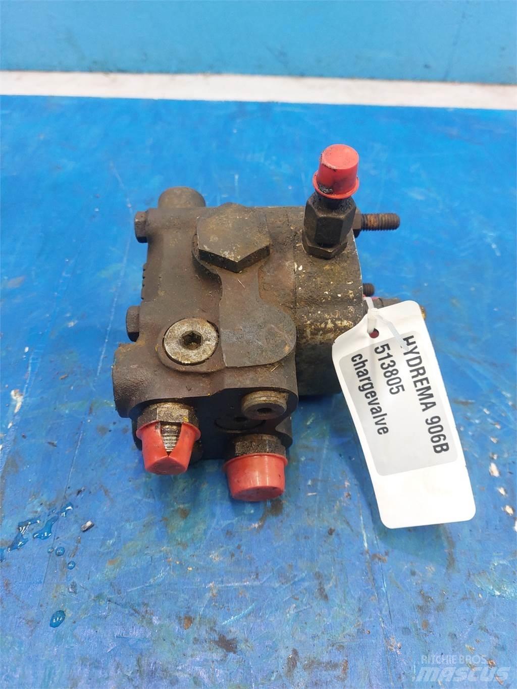 Hydrema 906B Hydraulikk