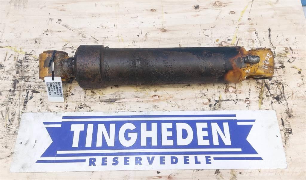 Hydrema 906B Bommer og stikker