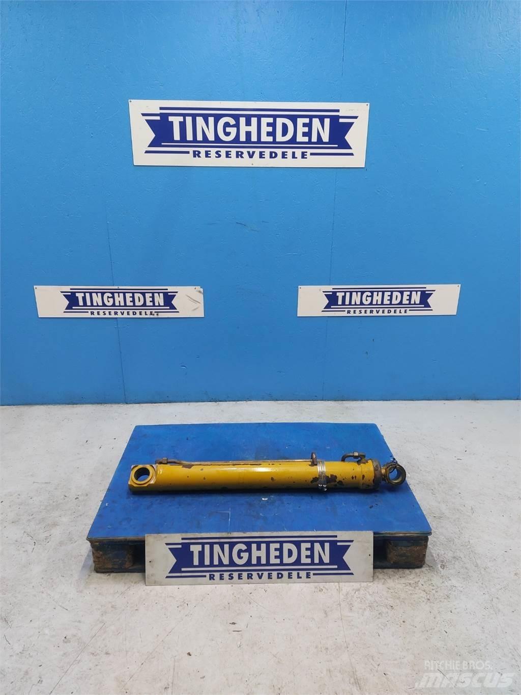 Hydrema 906B Bommer og stikker