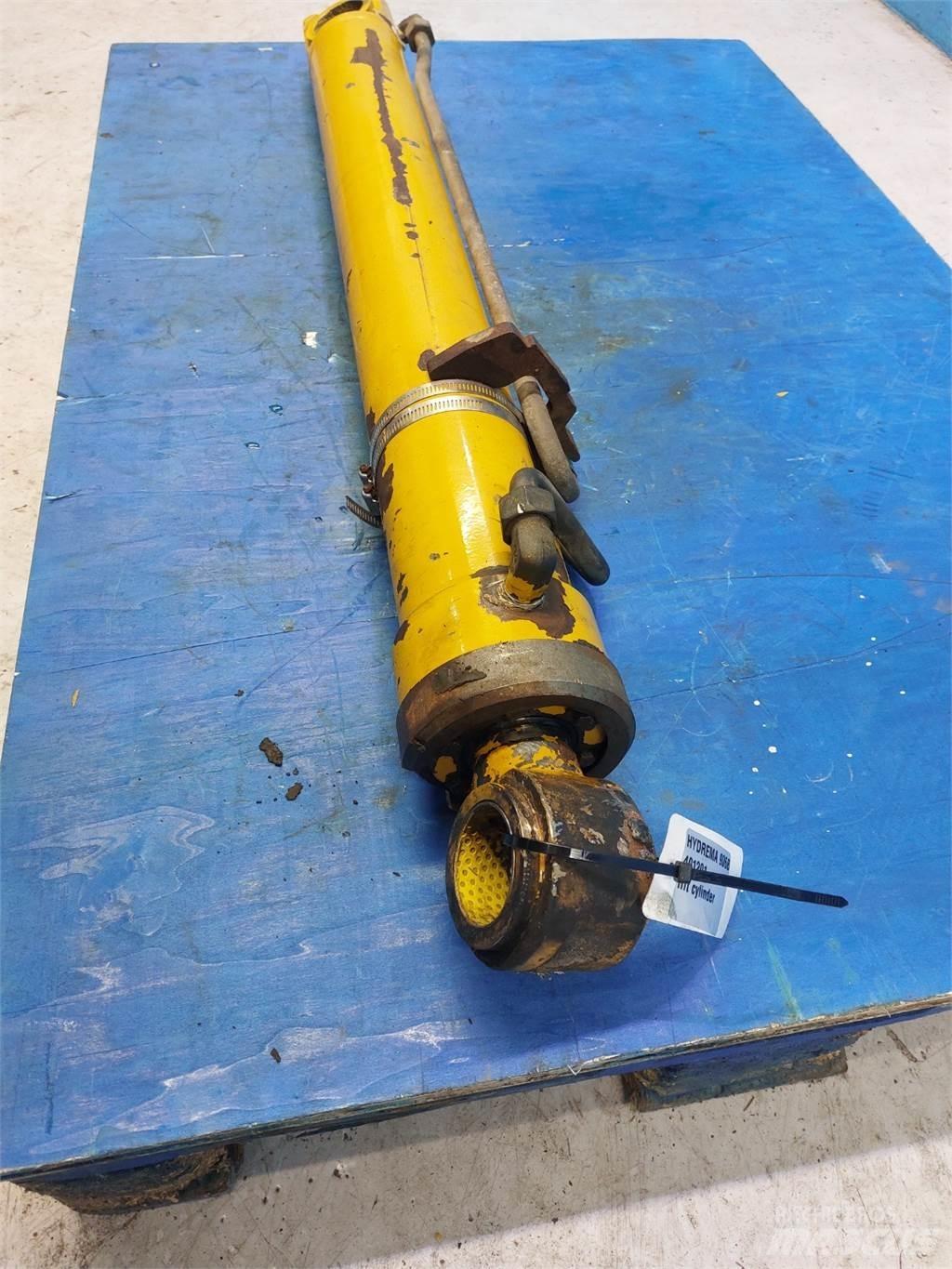 Hydrema 906B Bommer og stikker