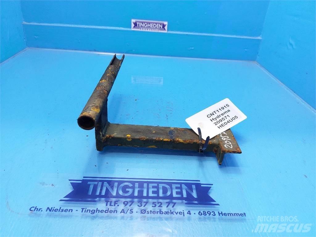Hydrema 906B Bommer og stikker