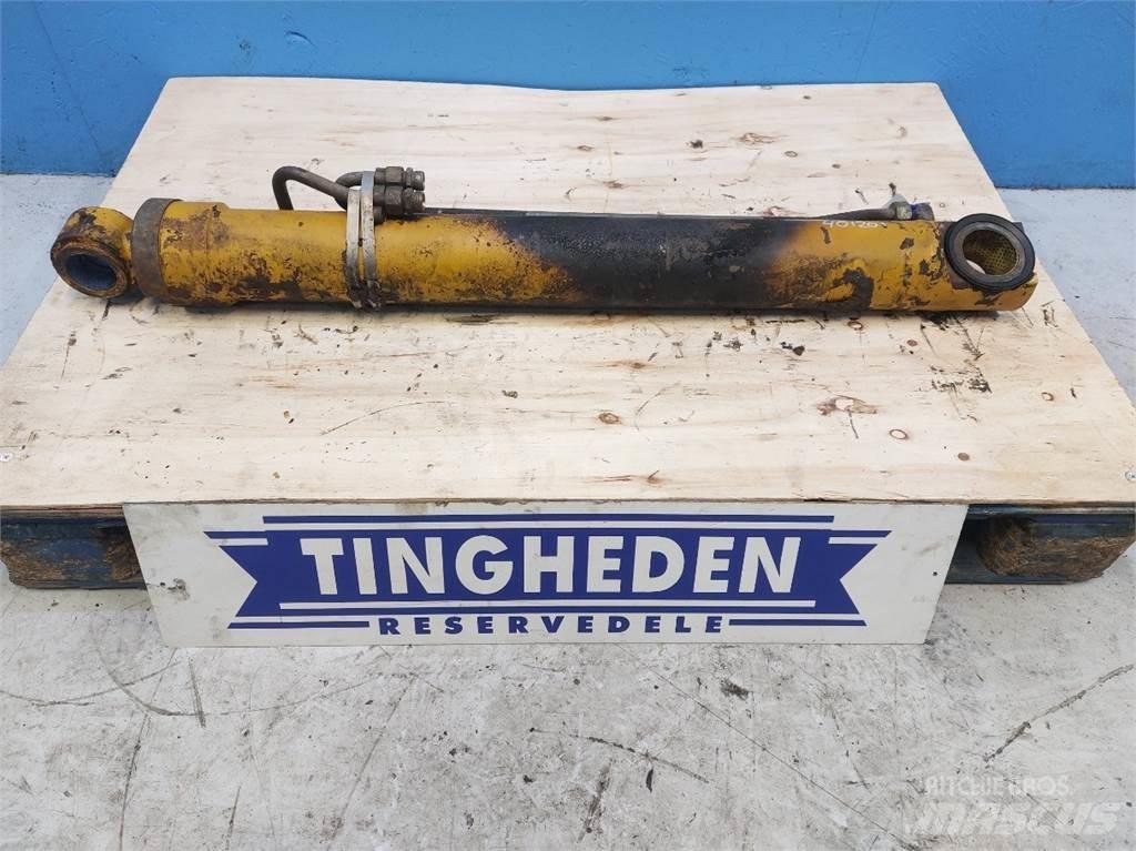 Hydrema 906C Bommer og stikker