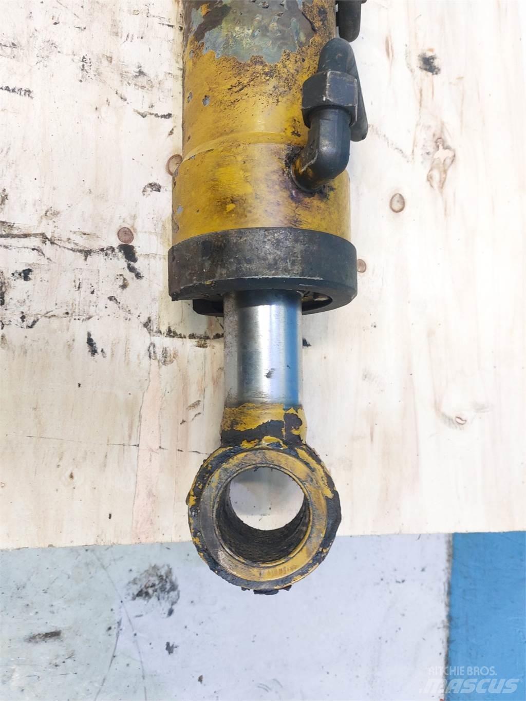 Hydrema 906C Bommer og stikker