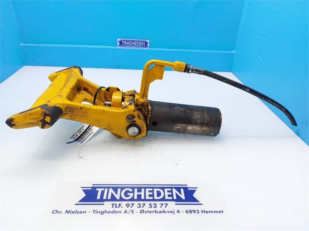 JCB 4CX Bommer og stikker