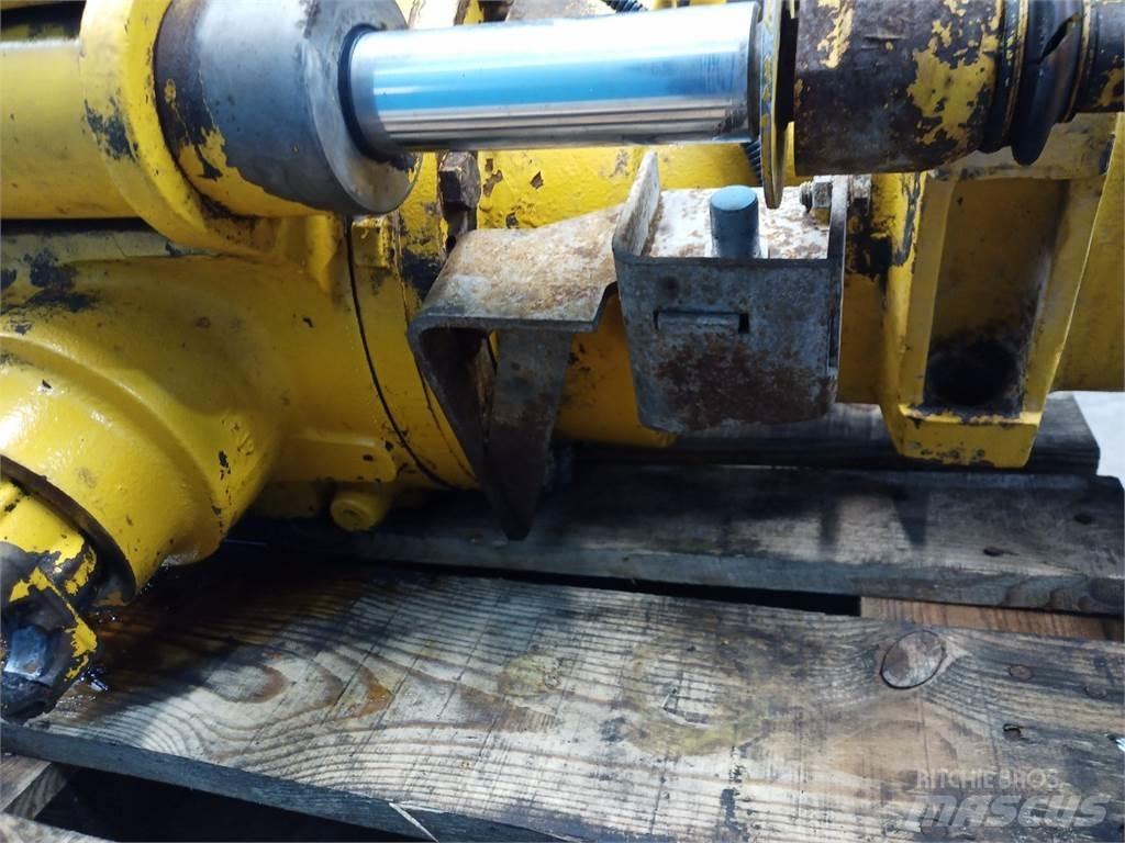 JCB 530 Aksler