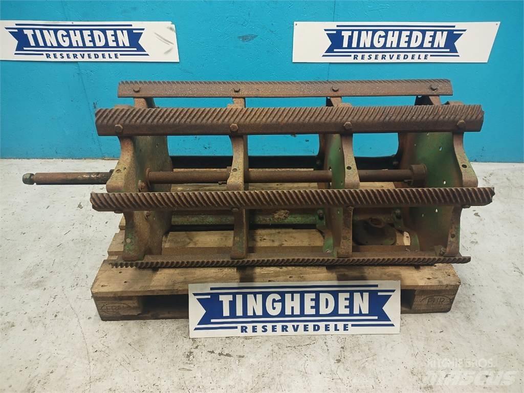 John Deere 1042 Skurtresker tilbehør