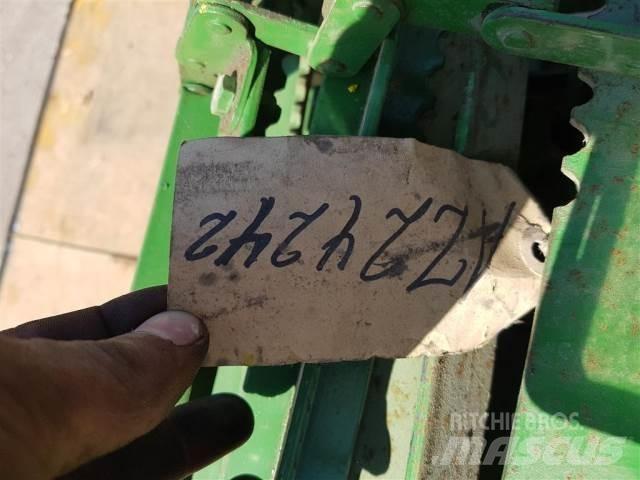 John Deere 1052 Skurtresker tilbehør