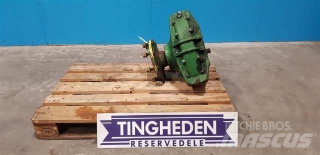 John Deere 1065 Skurtresker tilbehør