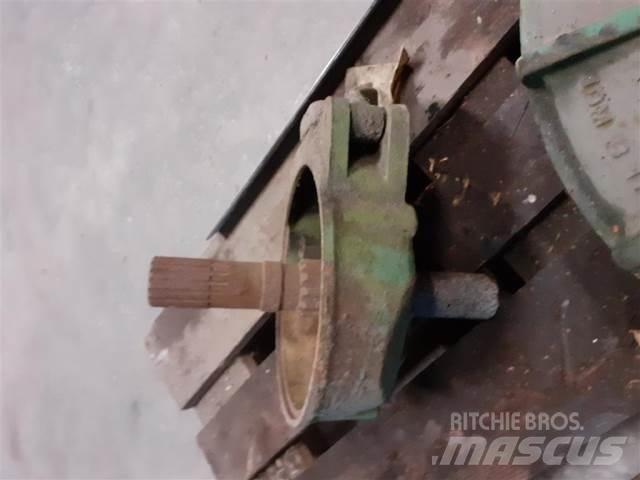 John Deere 1065 Skurtresker tilbehør