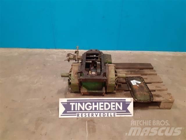 John Deere 1075 Girkasse