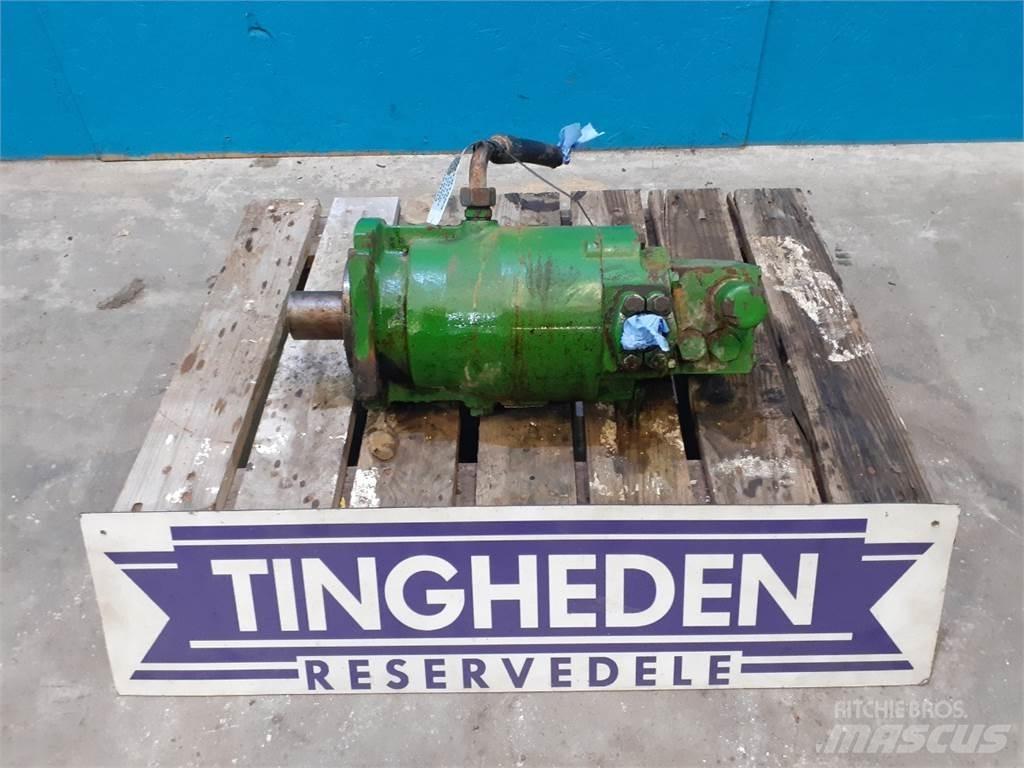 John Deere 1075 Hydraulikk
