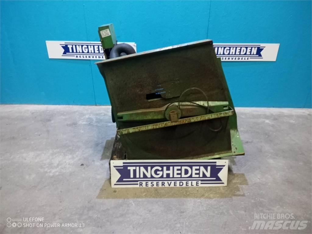 John Deere 1075 Førerhus og Interiør