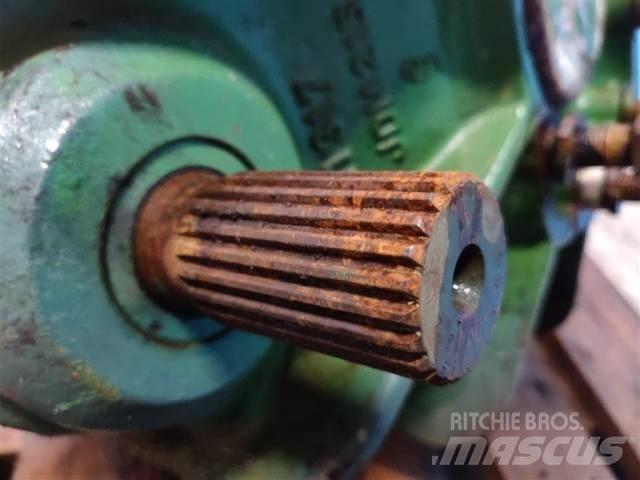 John Deere 1085 Skurtresker tilbehør