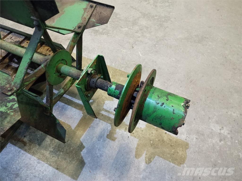 John Deere 1085 Sand- og saltspredere