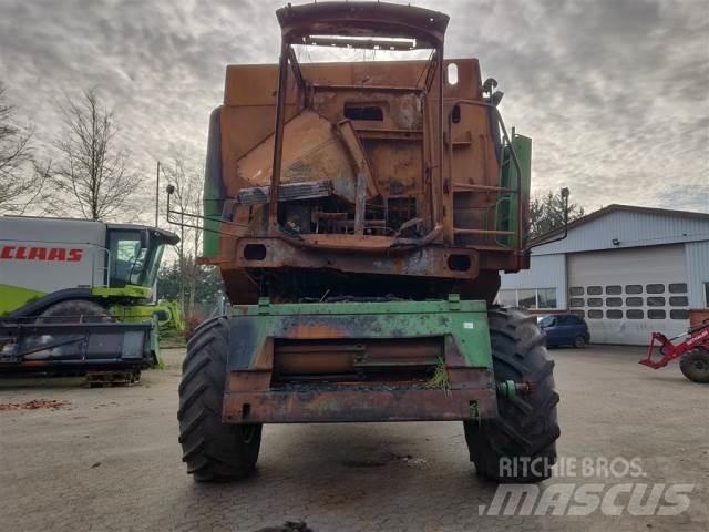 John Deere 1177 Skurtreskere