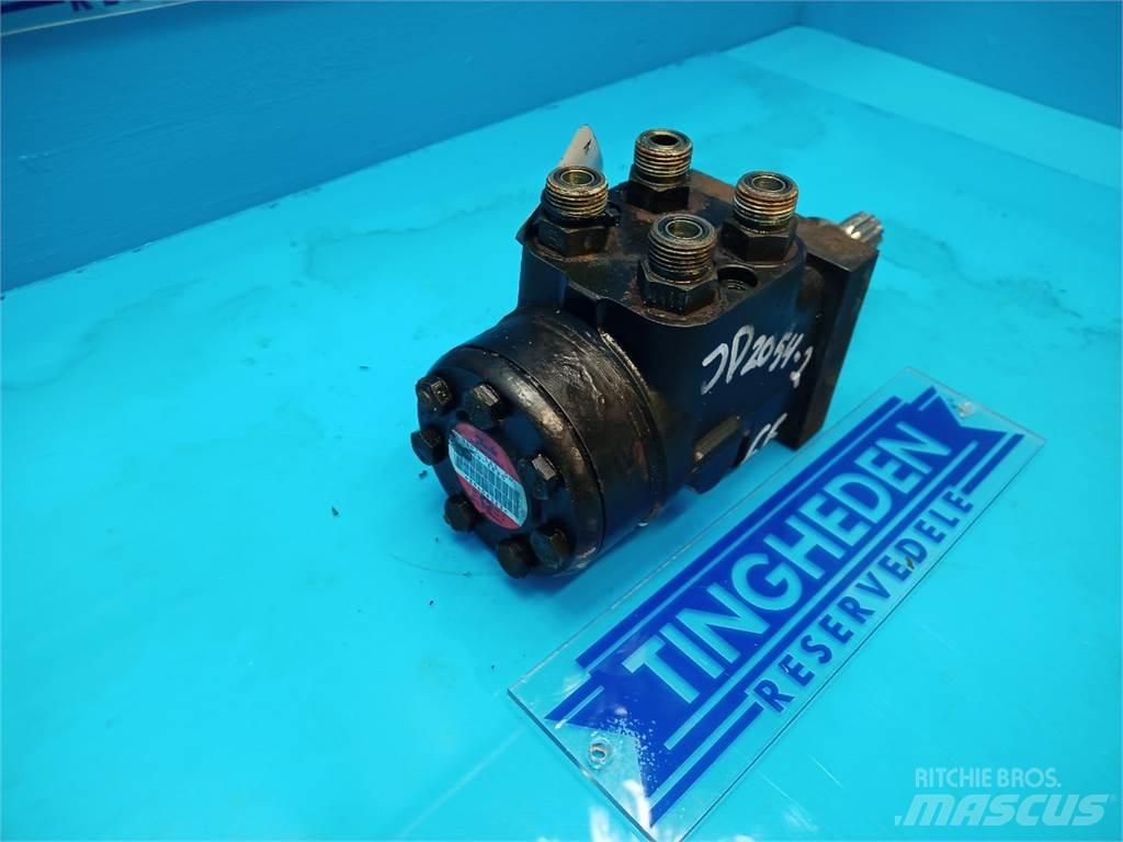 John Deere 2054 Hydraulikk
