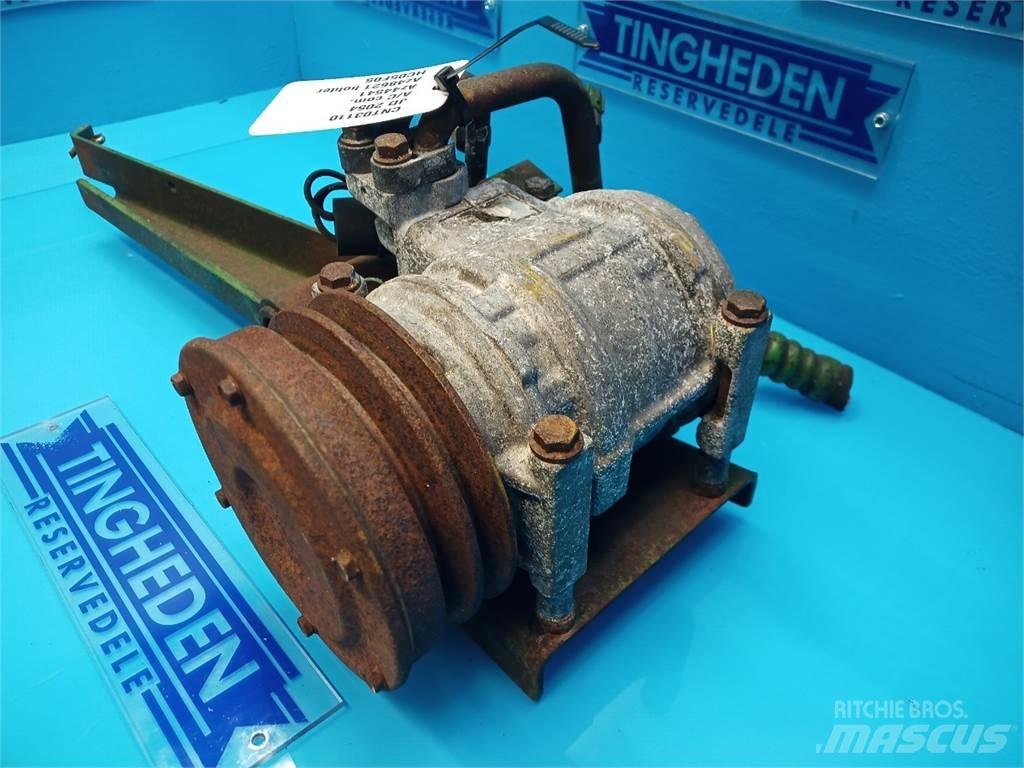 John Deere 2054 Førerhus og Interiør