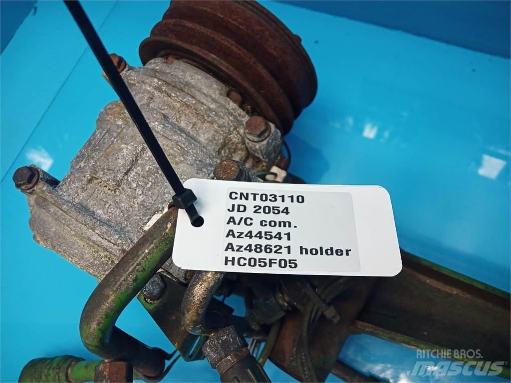 John Deere 2054 Førerhus og Interiør