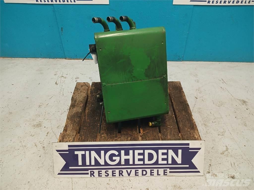 John Deere 2054 Hydraulikk