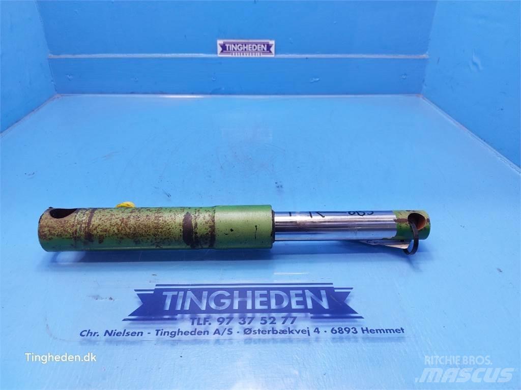 John Deere 2054 Hydraulikk