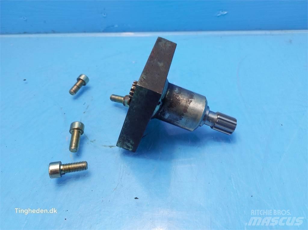John Deere 2254 Hydraulikk