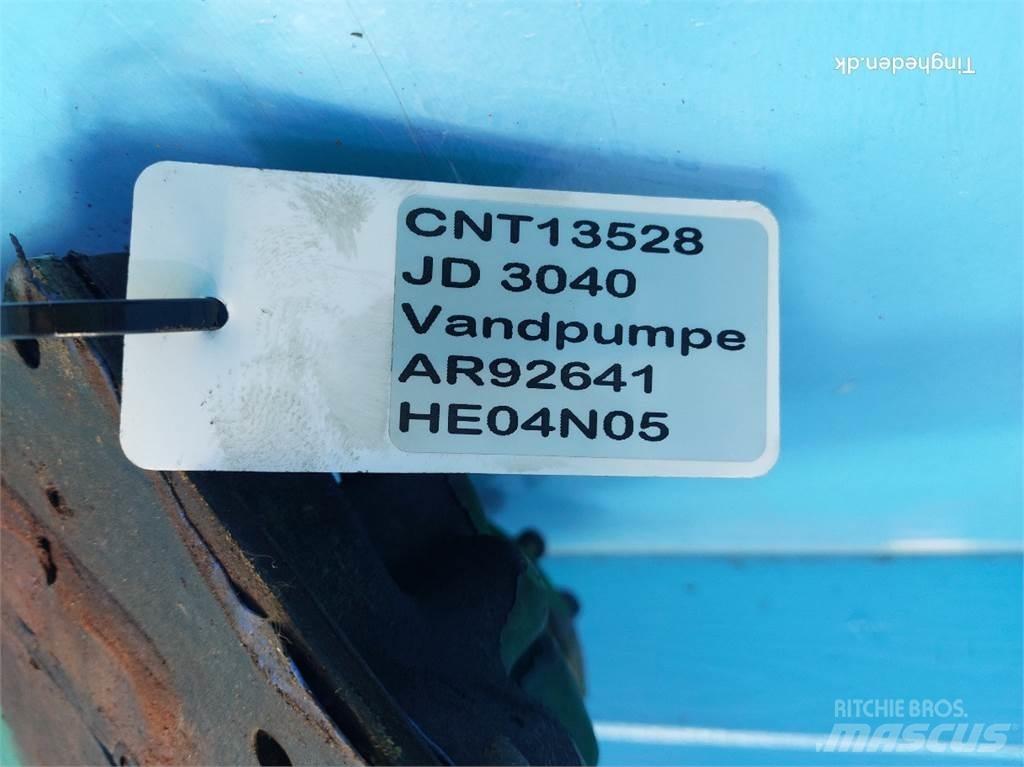 John Deere 3040 Motorer