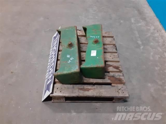 John Deere 4240 Front lodd
