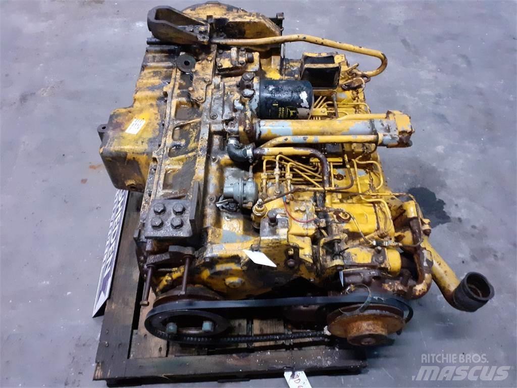 John Deere 644B Motorer