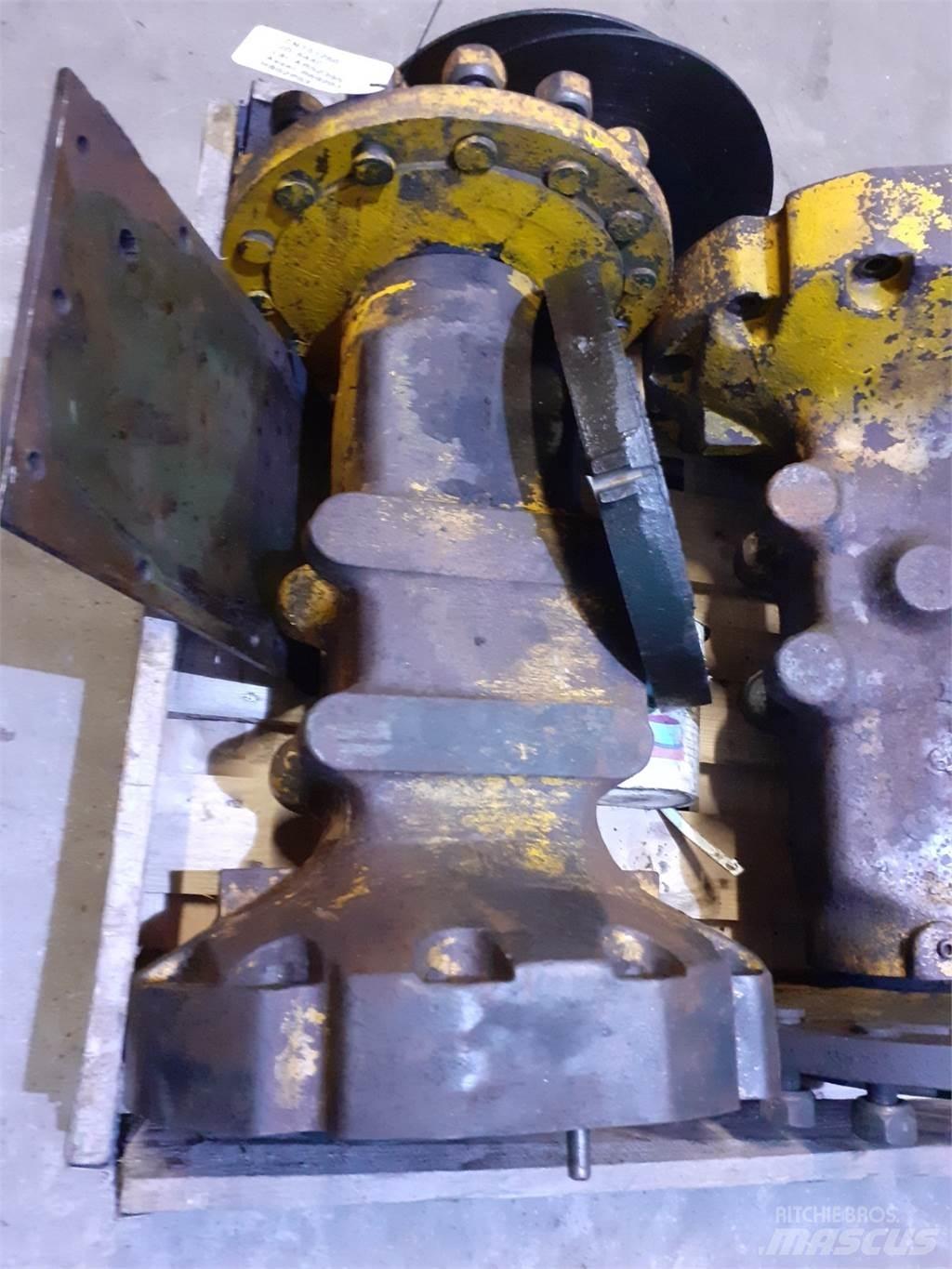 John Deere 644C Aksler
