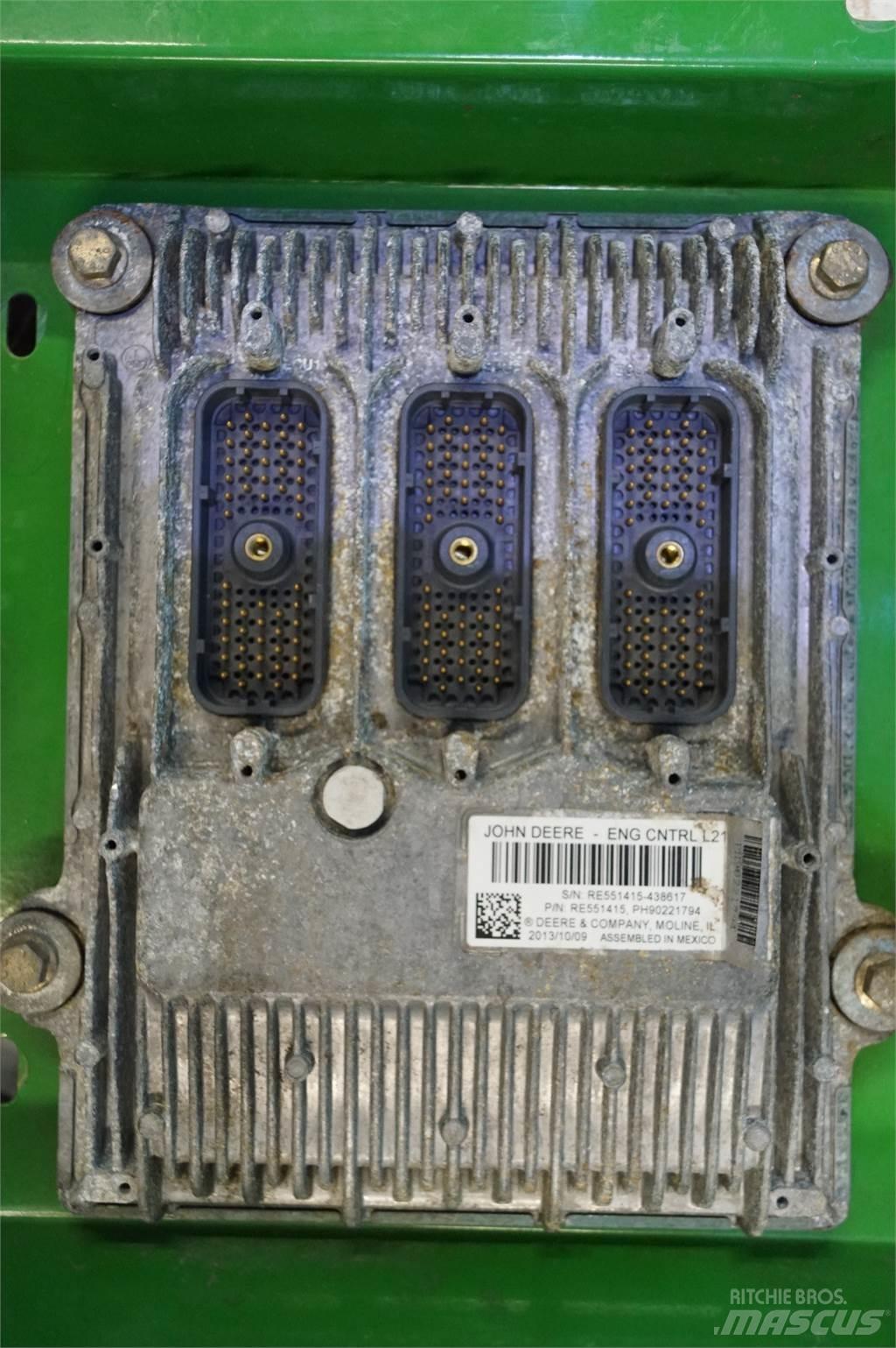 John Deere 670S Lys - Elektronikk