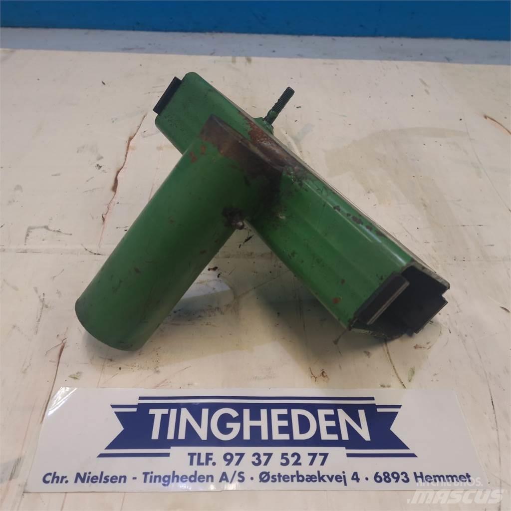 John Deere 820 Skurtresker tilbehør