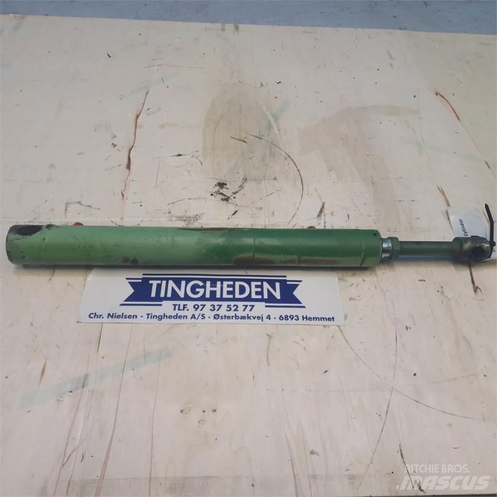 John Deere 820 Hydraulikk