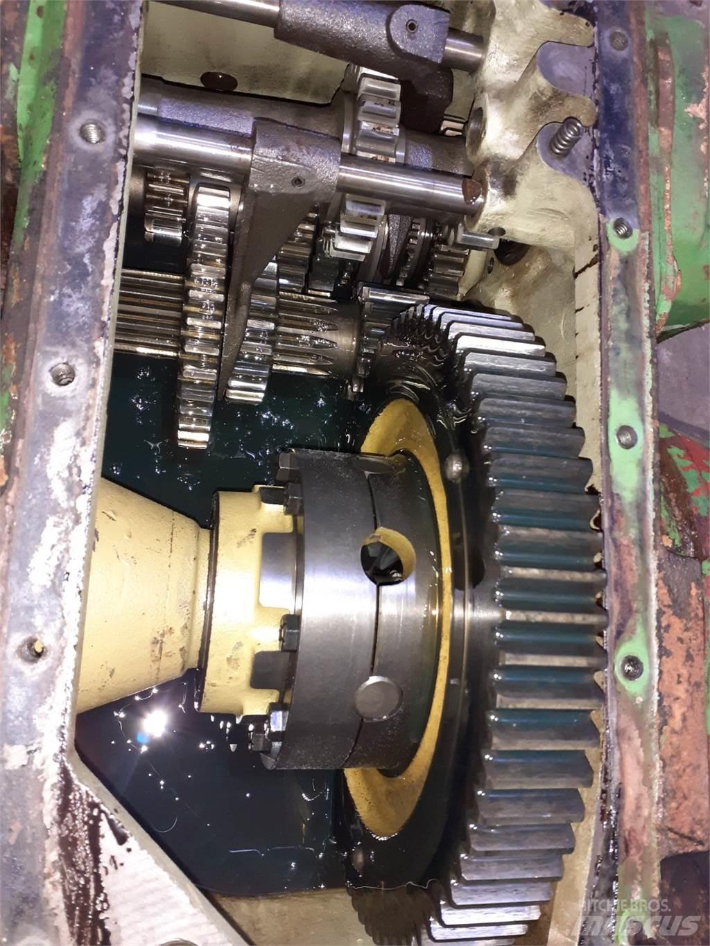 John Deere 975 Girkasse