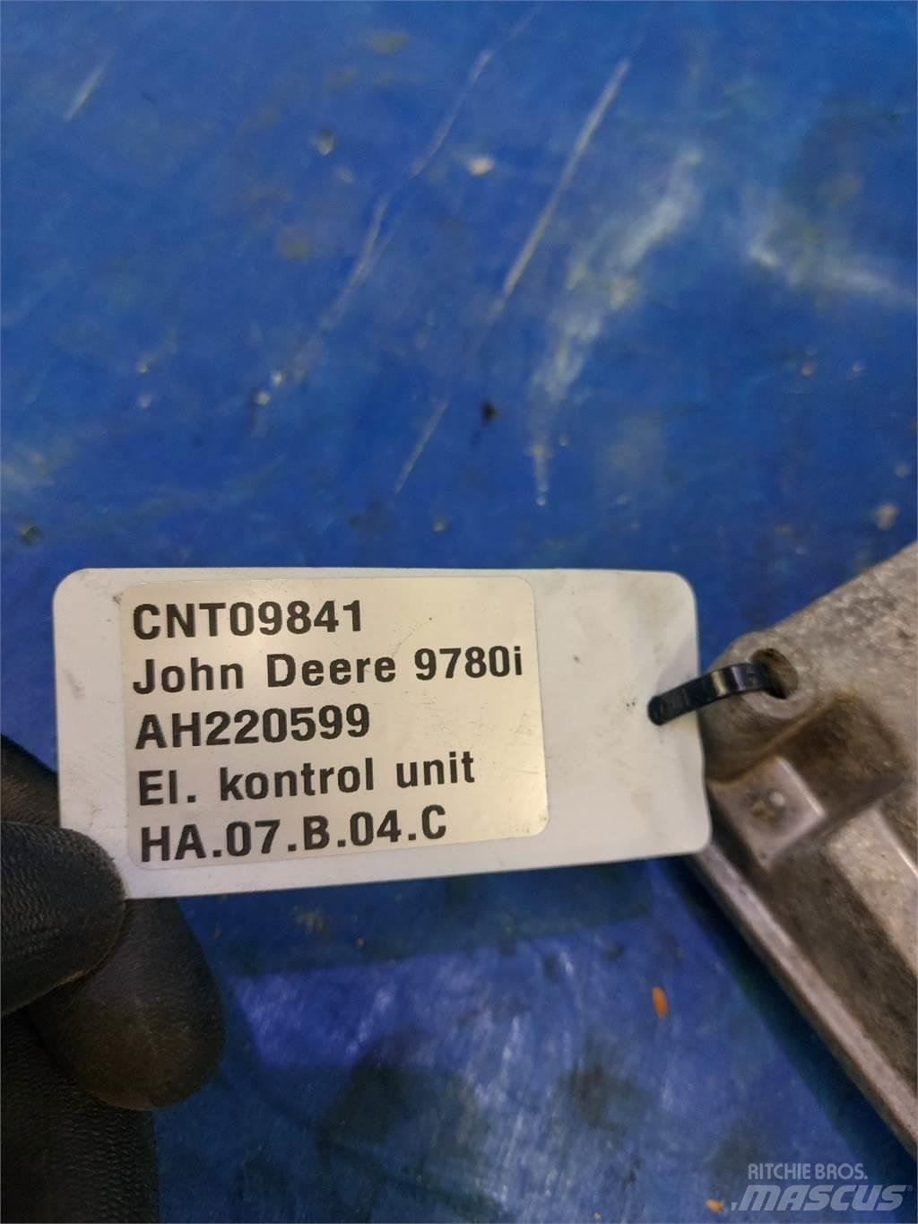 John Deere 9780 Lys - Elektronikk