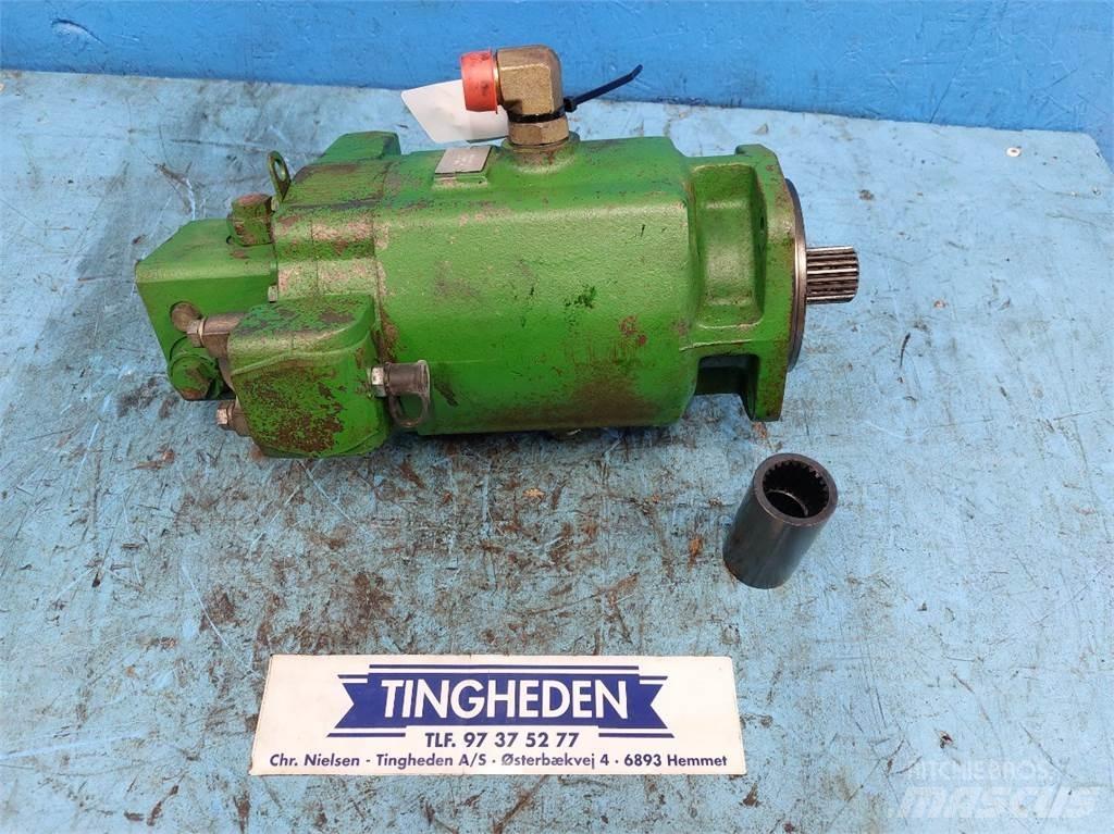 John Deere 9880i Hydraulikk