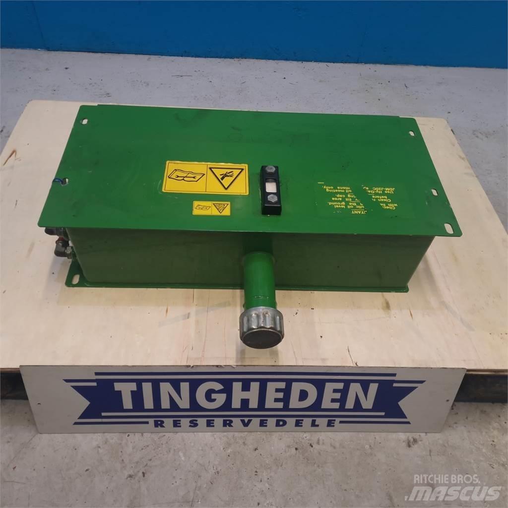 John Deere S670 Hydraulikk