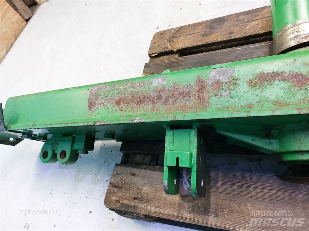 John Deere T660I Skurtresker tilbehør